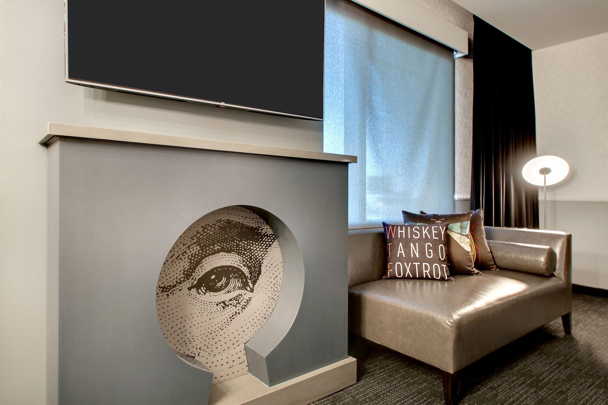 The Rose Chicago, Tapestry Collection By Hilton Hotel
