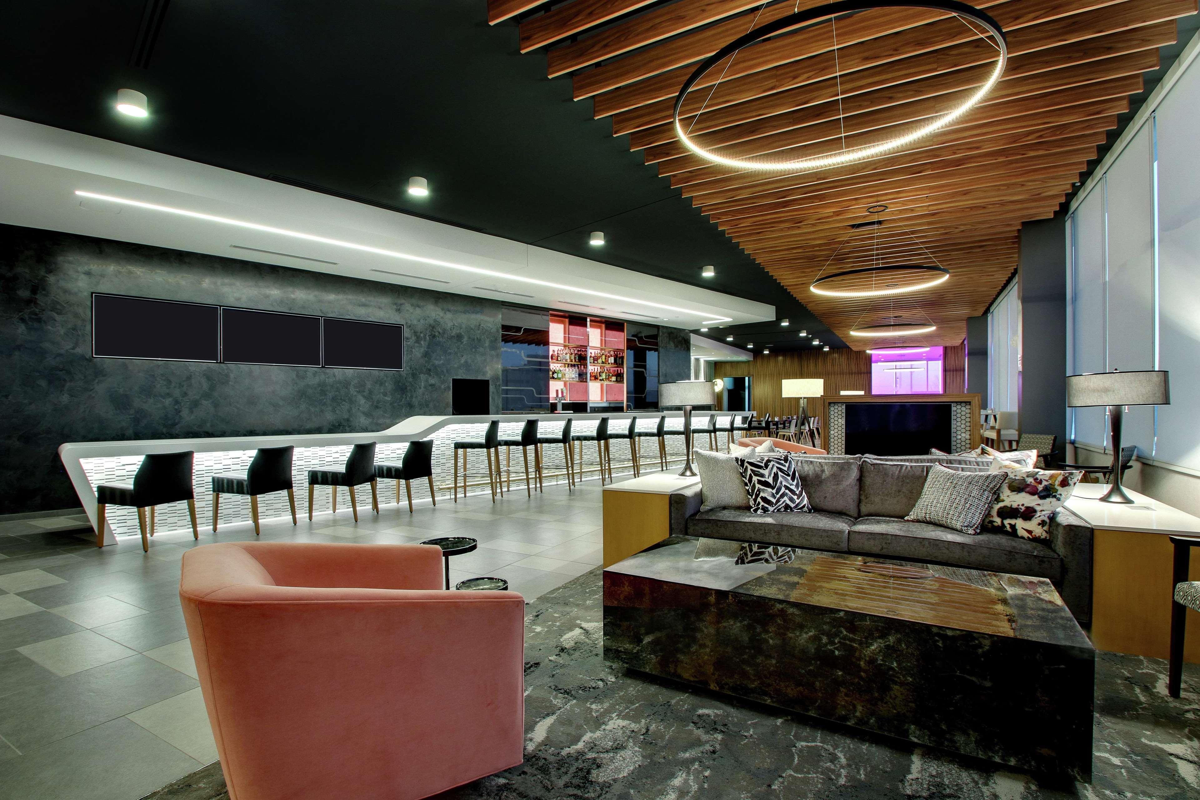 Hilton Rosemont的玫瑰芝加哥挂毯系列