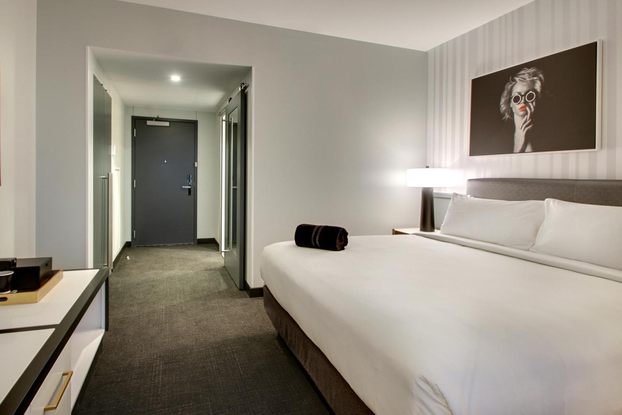 Hilton Rosemont的玫瑰芝加哥挂毯系列