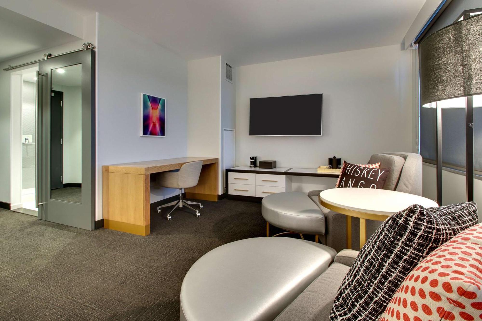 Hotel The Rose Chicago, Tapestry Collection By Hilton 4*