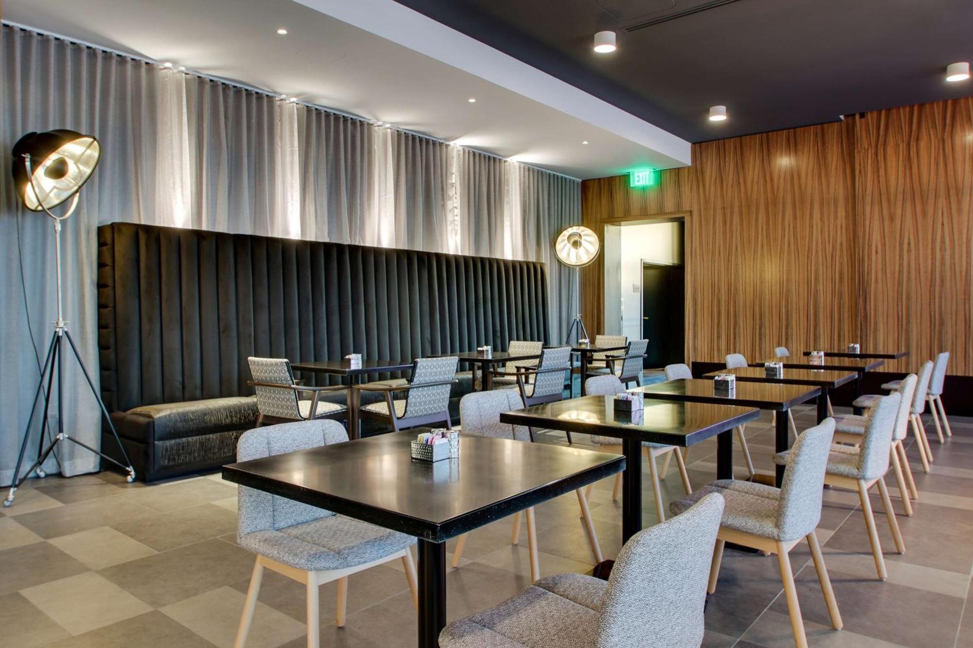 Hotel The Rose Chicago, Tapestry Collection By Hilton 4*